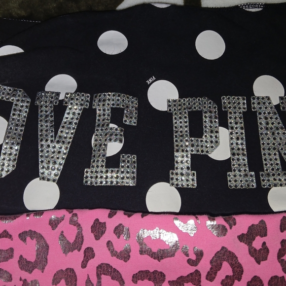 PINK Victoria's Secret Bling, Foil, Roses,Aztec Yoga Shorts 2011-2012 Yoga Short - Picture 4 of 10